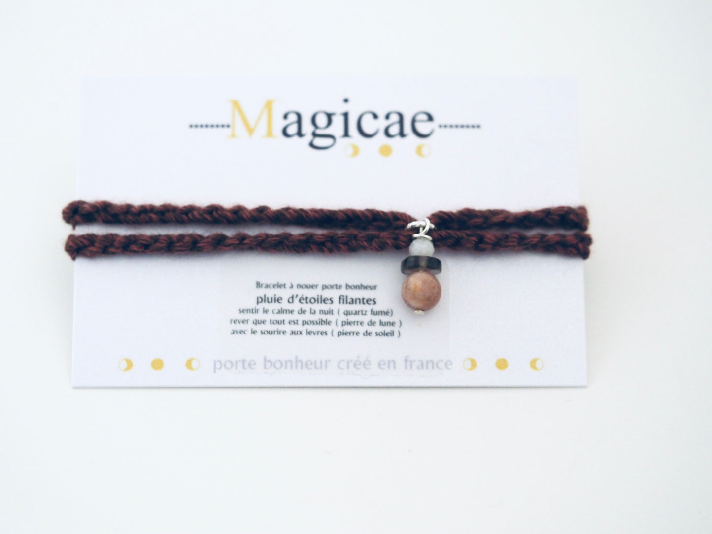 Bracelet porte bonheur a nouer PLUIE D’ÉTOILES FILANTES - Magicae