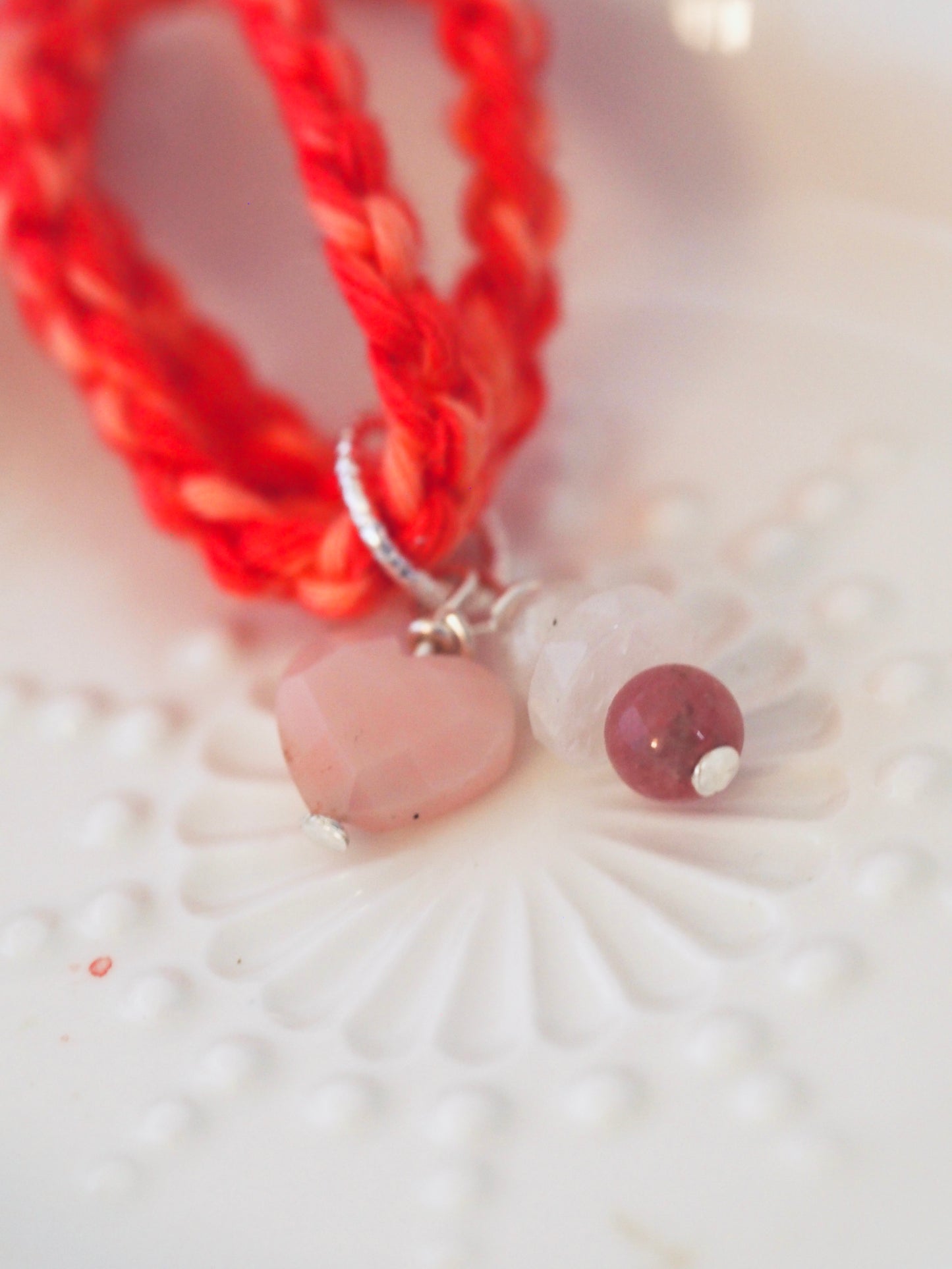 Bracelet porte bonheur a nouer 4 TOURS LA VIE EN ROSE - Magicae