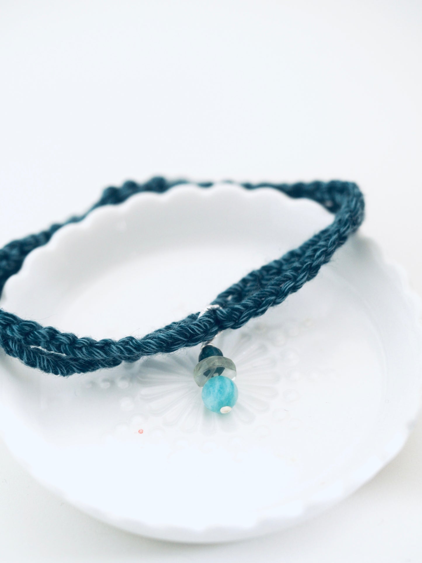 Bracelet porte bonheur a nouer SOUVENIRS D’ENFANCE - Magicae