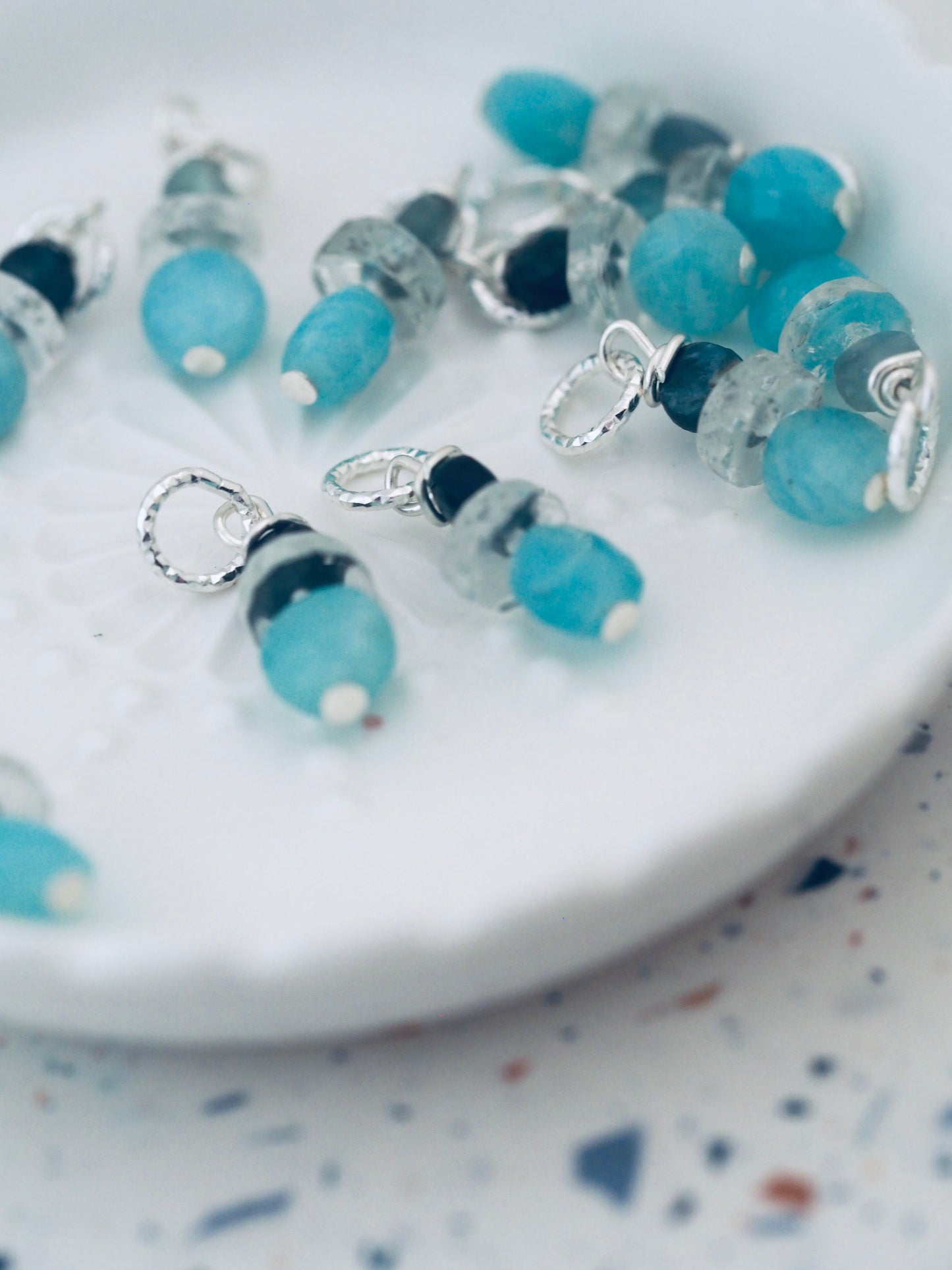 Bracelet porte bonheur a nouer SOUVENIRS D’ENFANCE - Magicae