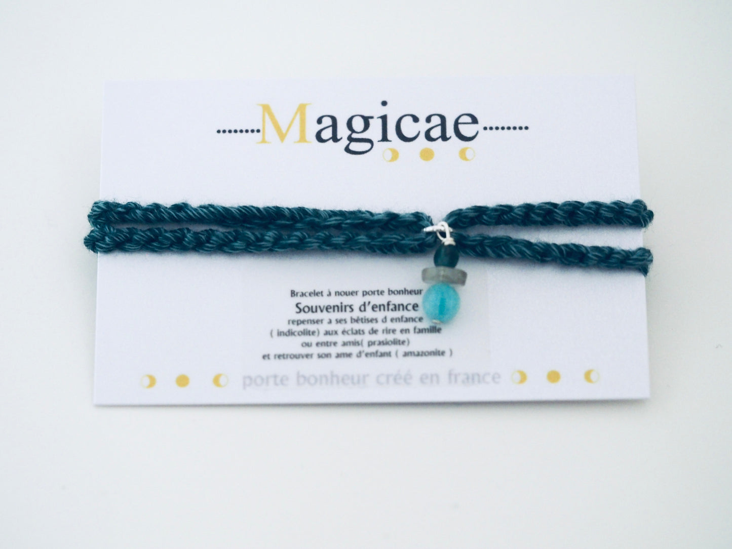 Bracelet porte bonheur a nouer SOUVENIRS D’ENFANCE - Magicae