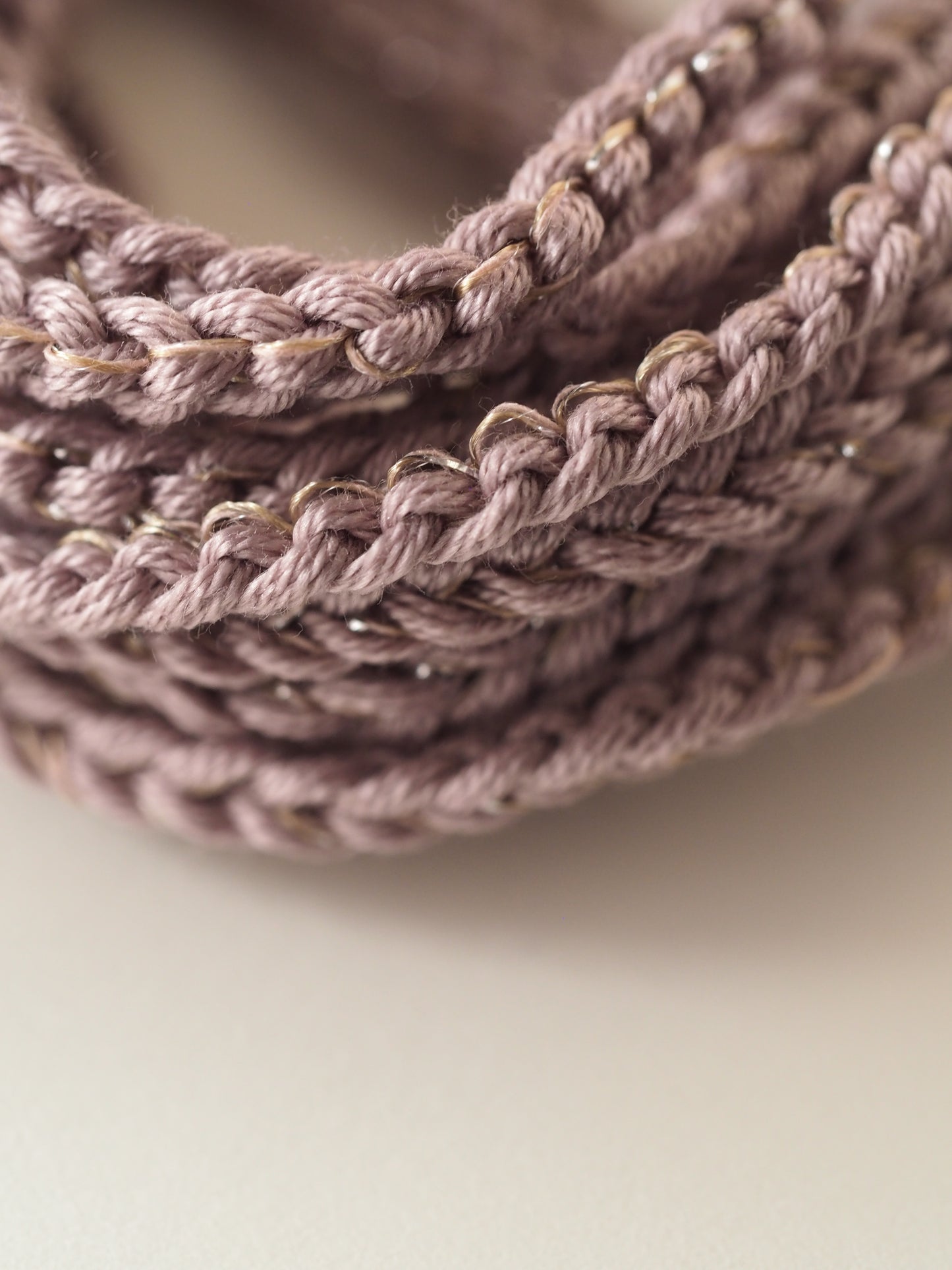 Bracelet porte bonheur a nouer Lemonade - Magicae