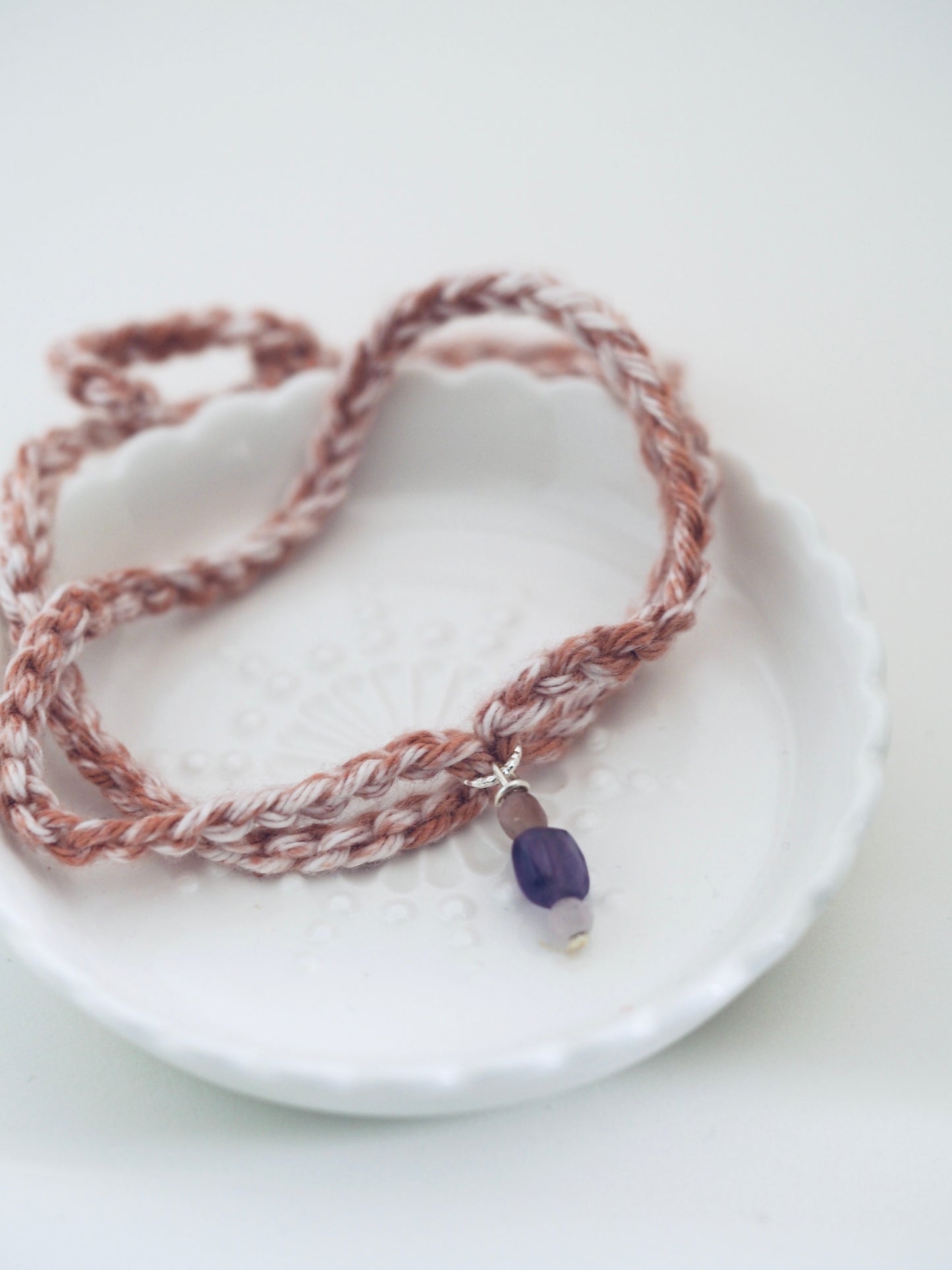 Bracelet porte bonheur a nouer TCHIN TCHIN ! - Magicae