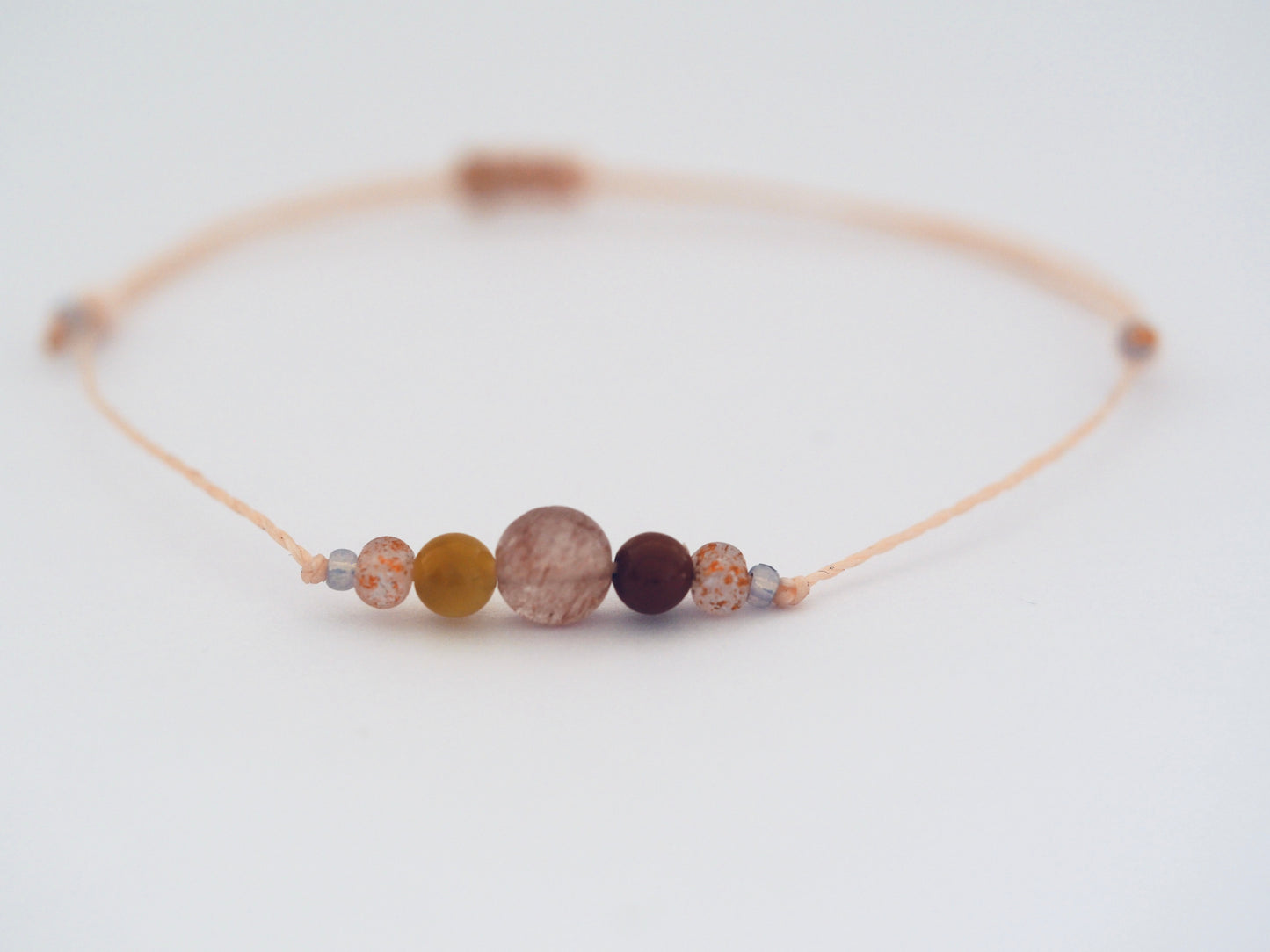 Bracelet porte bonheur quelques fraises - Magicae