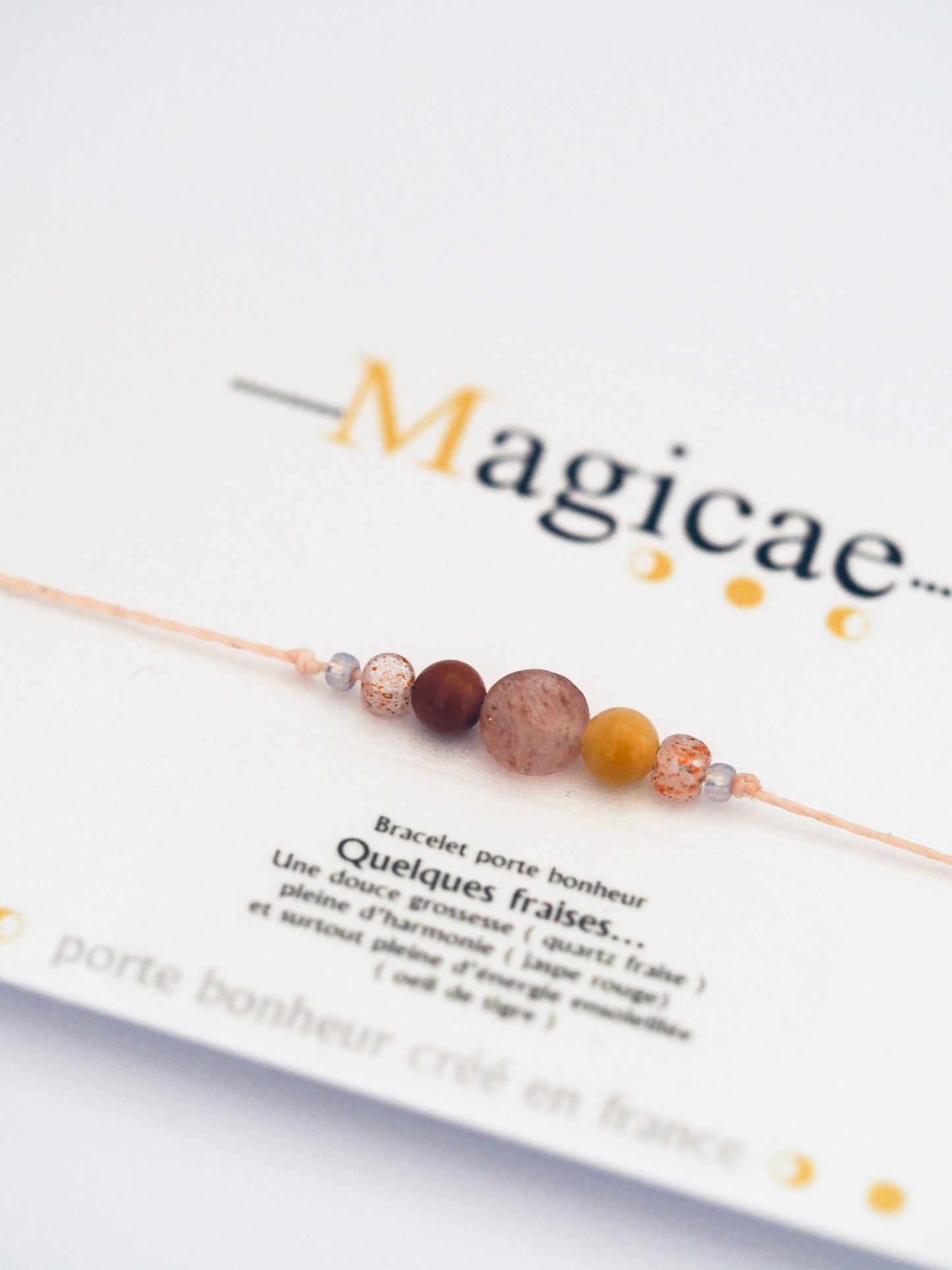 Bracelet porte bonheur quelques fraises - Magicae