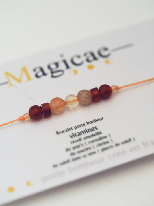 bracelet porte bonheur VITAMINES