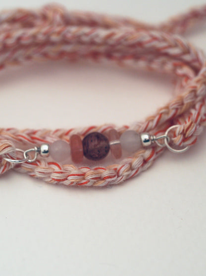 Bracelet porte bonheur a nouer 4 Tours BISOUS MAGIQUE