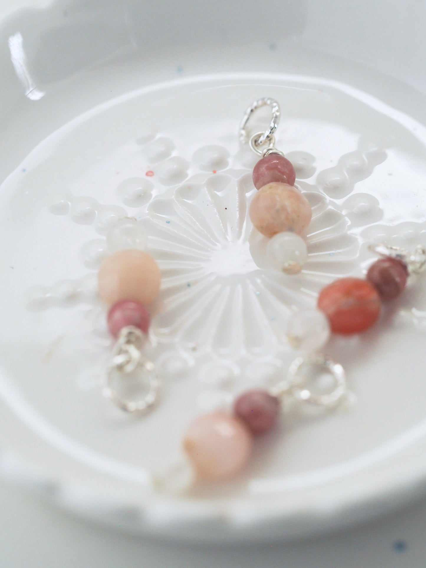 Petit Pendentif talisman La vie en rose - Magicae