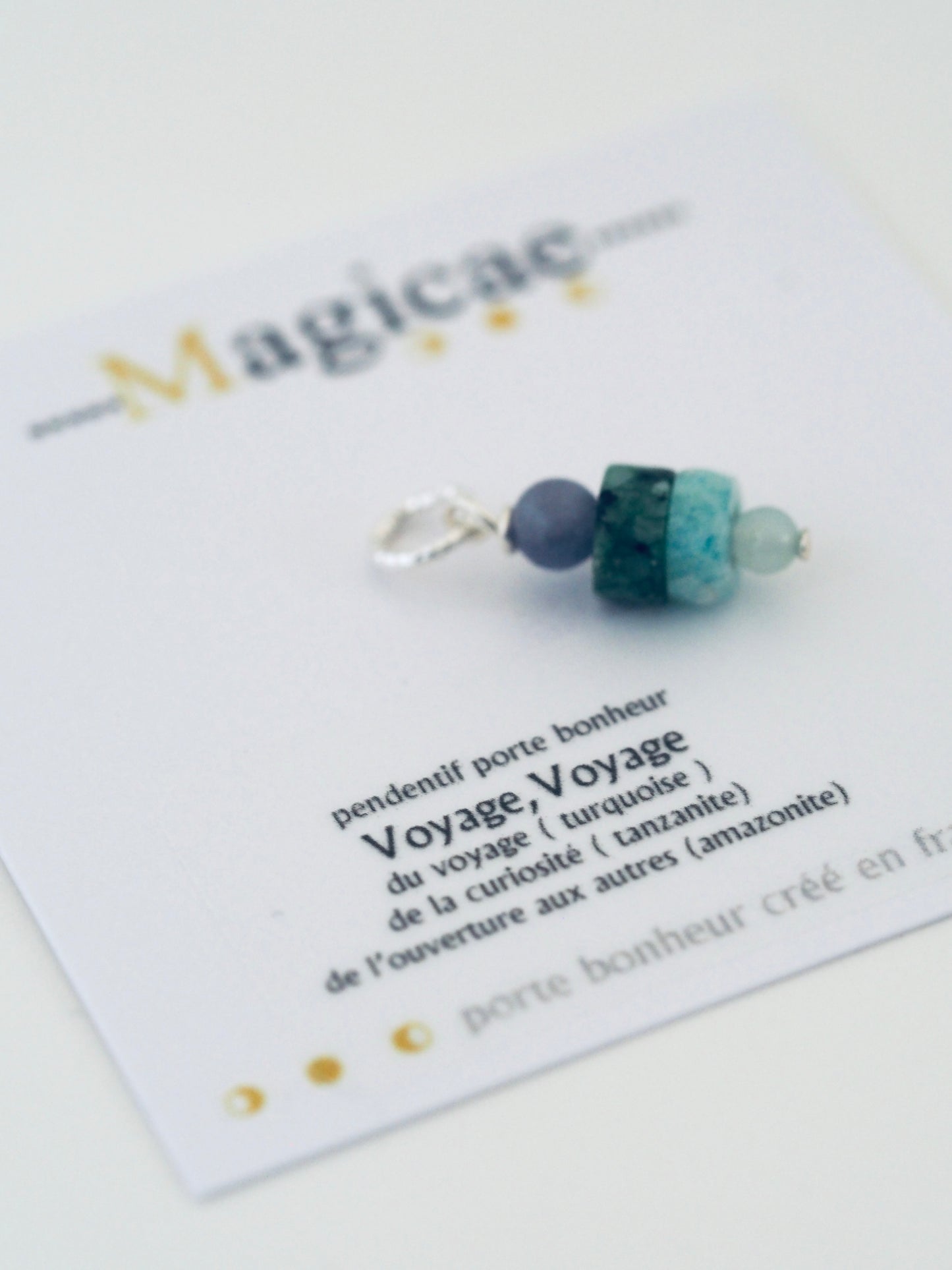 Petit pendentif talisman Voyage voyage - Magicae