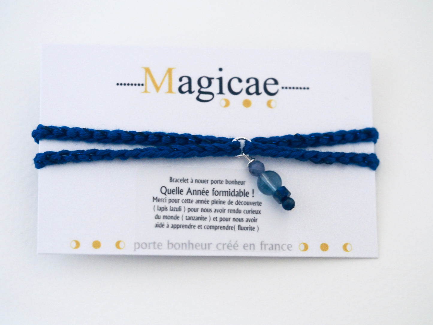 Bracelet porte bonheur a nouer Quelle année formidable ! - Magicae