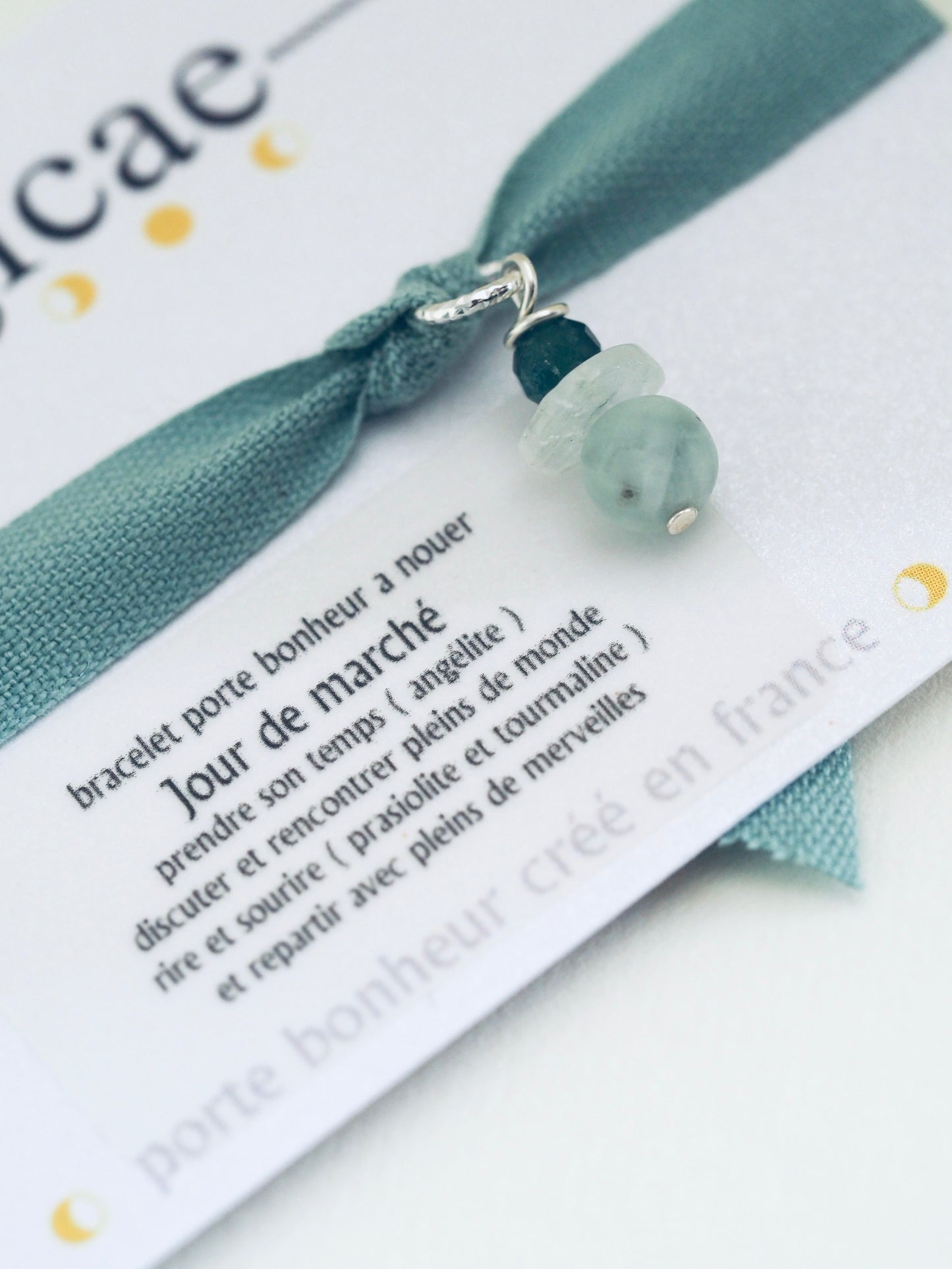 Bracelet porte bonheur a nouer JOUR DE MARCHÉ - Magicae