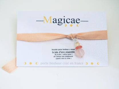 Bracelet porte bonheur a nouer  La joie d’être ensemble - Magicae