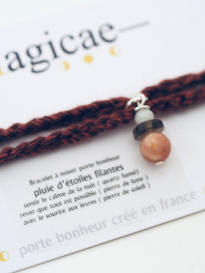 Bracelet porte bonheur a nouer PLUIE D’ÉTOILES FILANTES